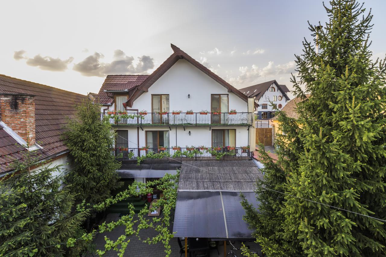 Gasthof Sara Sibiu Exterior photo